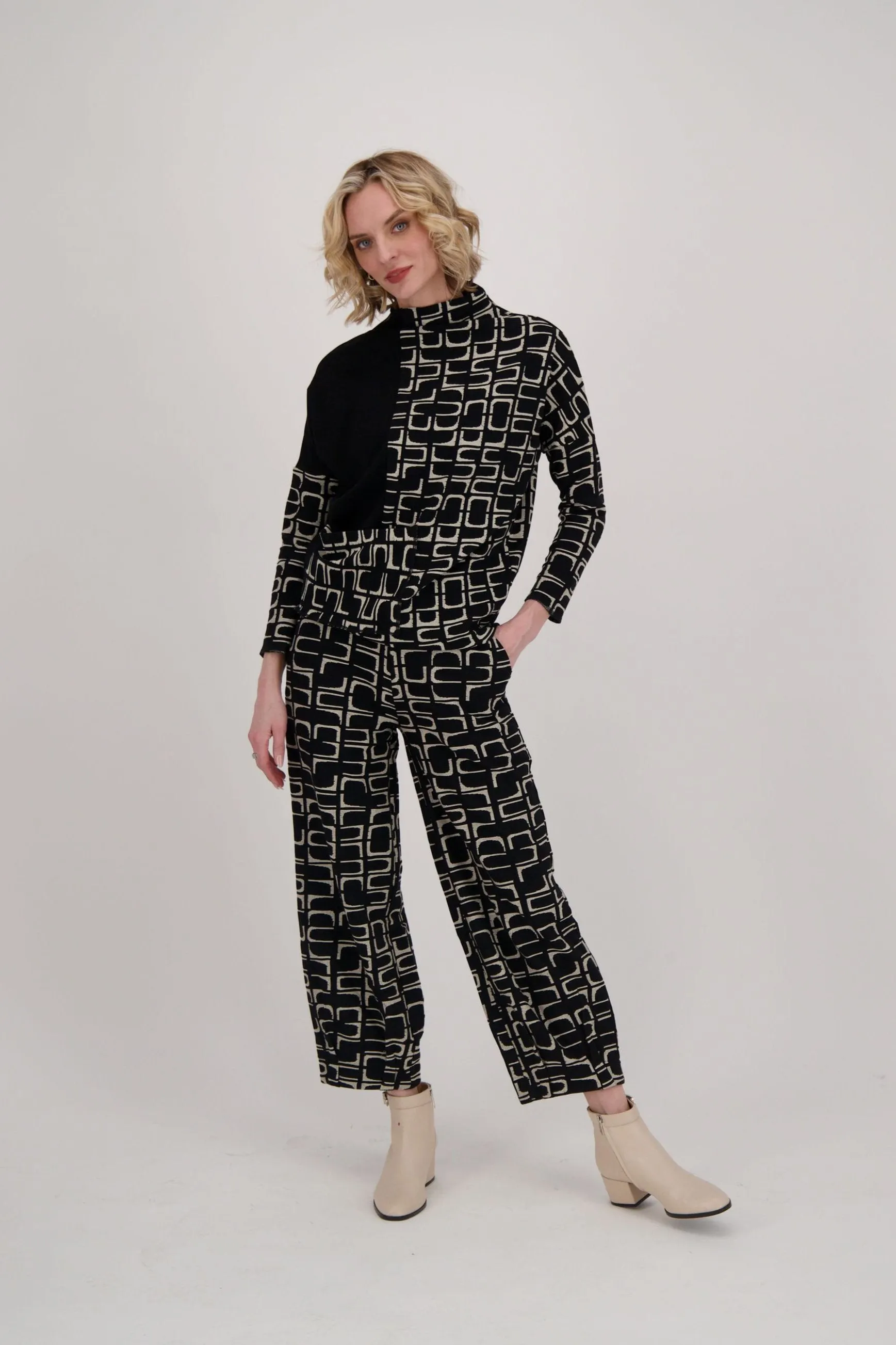 Abstract Jacquard Pant