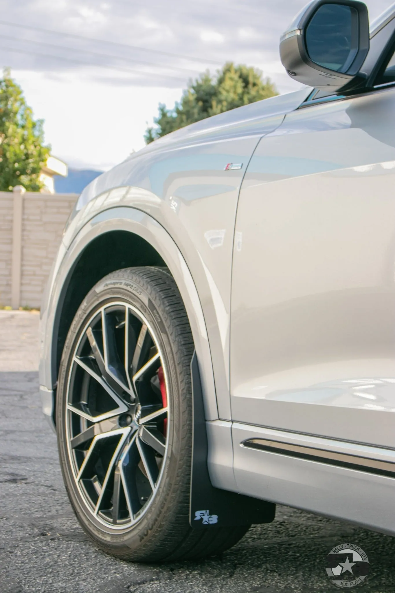 Audi Q8 SUV 2019  Mud Flaps