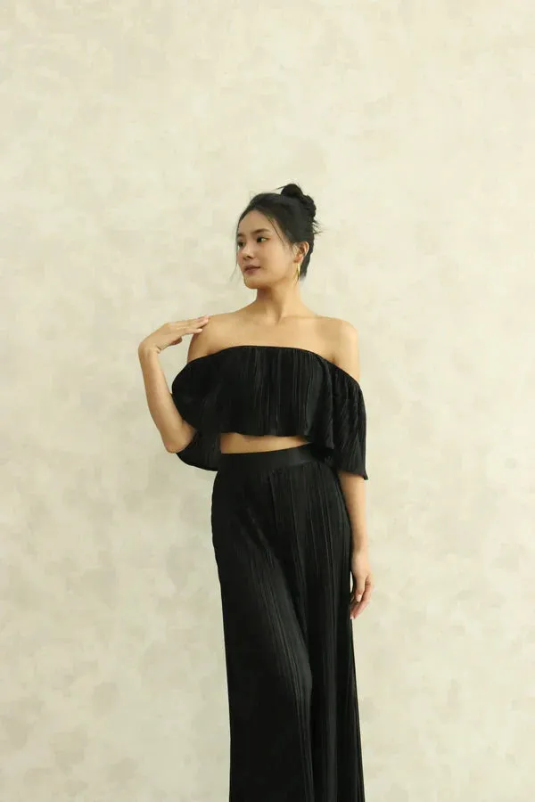 Cleolia Pleated Pants in Black