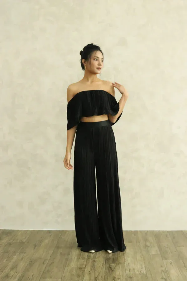 Cleolia Pleated Pants in Black