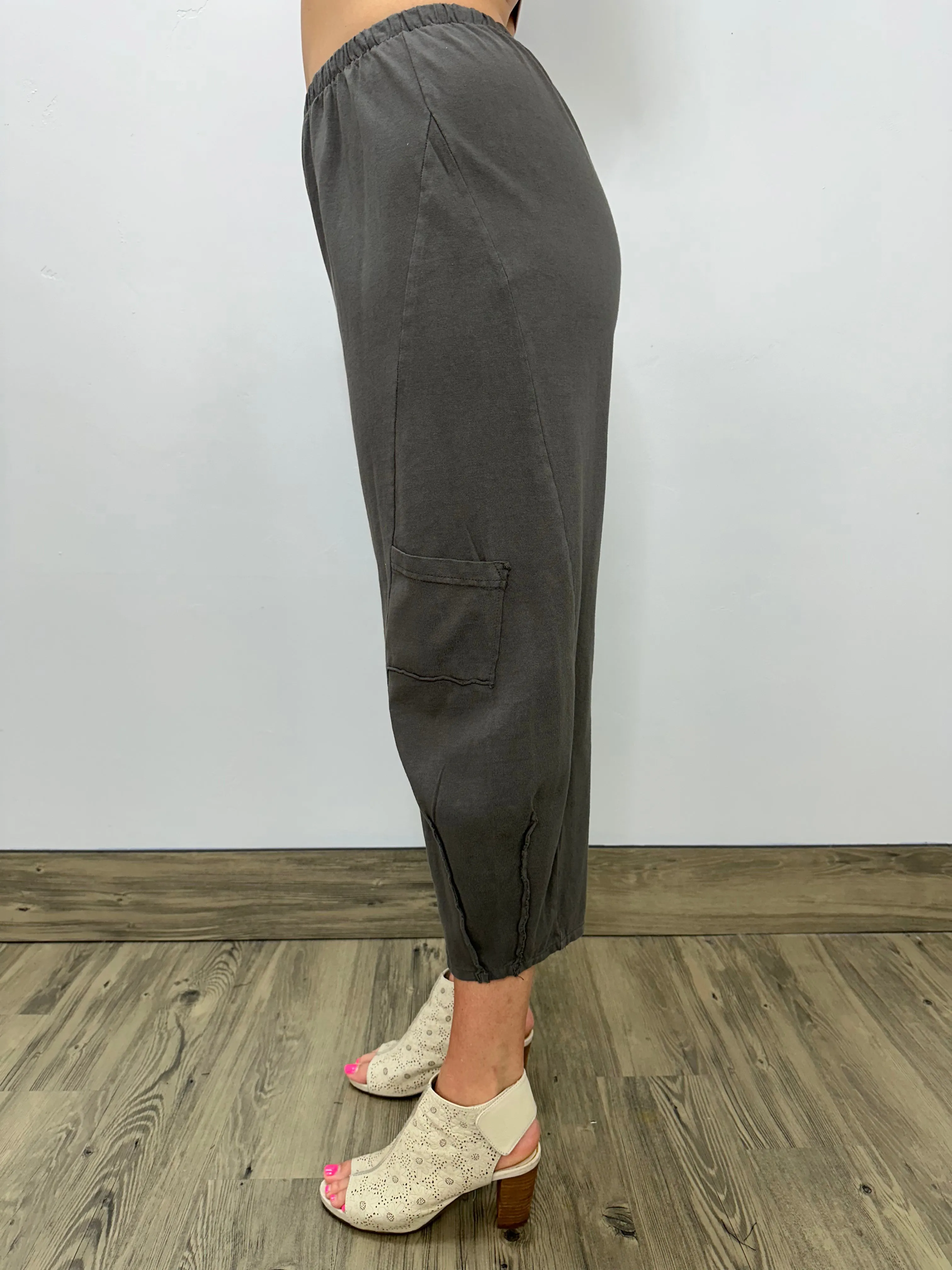 Dusk Cotton Pleat Crop Pant with Pockets