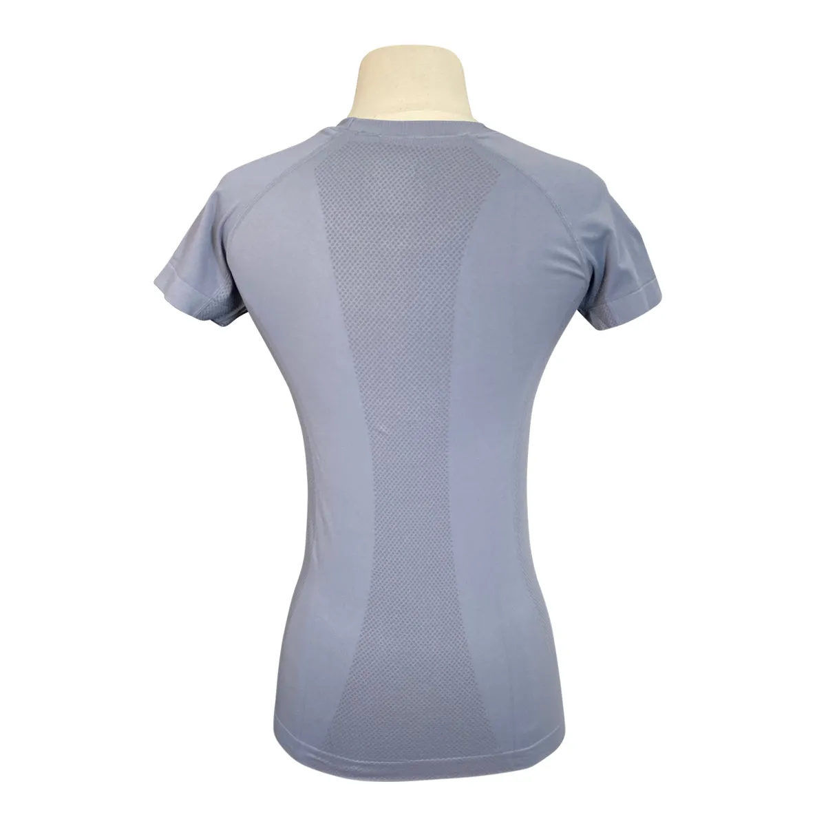 FitEq Short Sleeve Seamless Schooling Top in Slate - Women's M/L