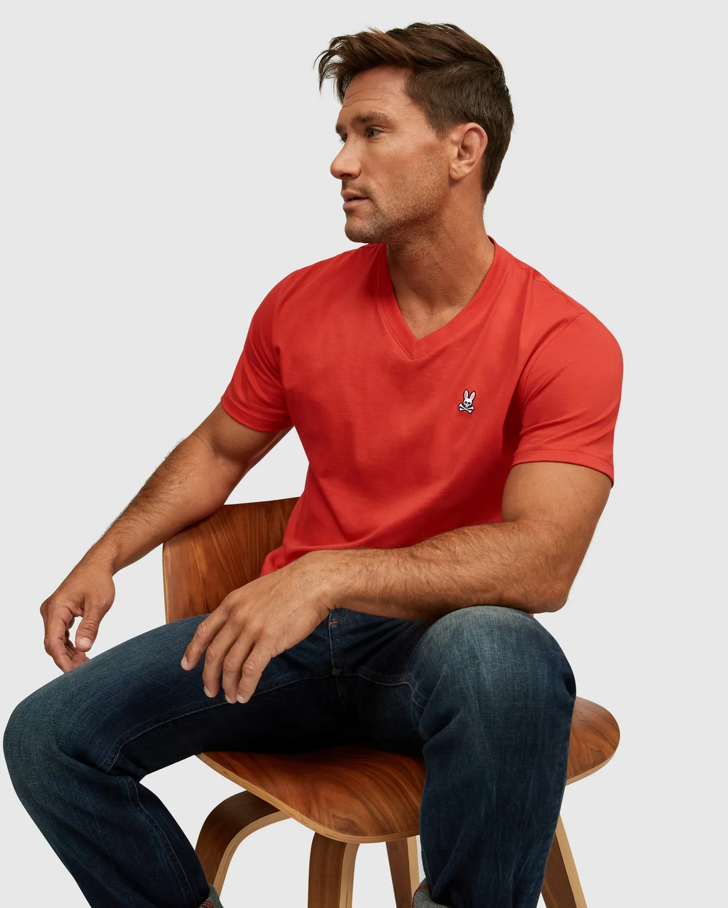 MENS CLASSIC V NECK TEE - B6U100CRPC