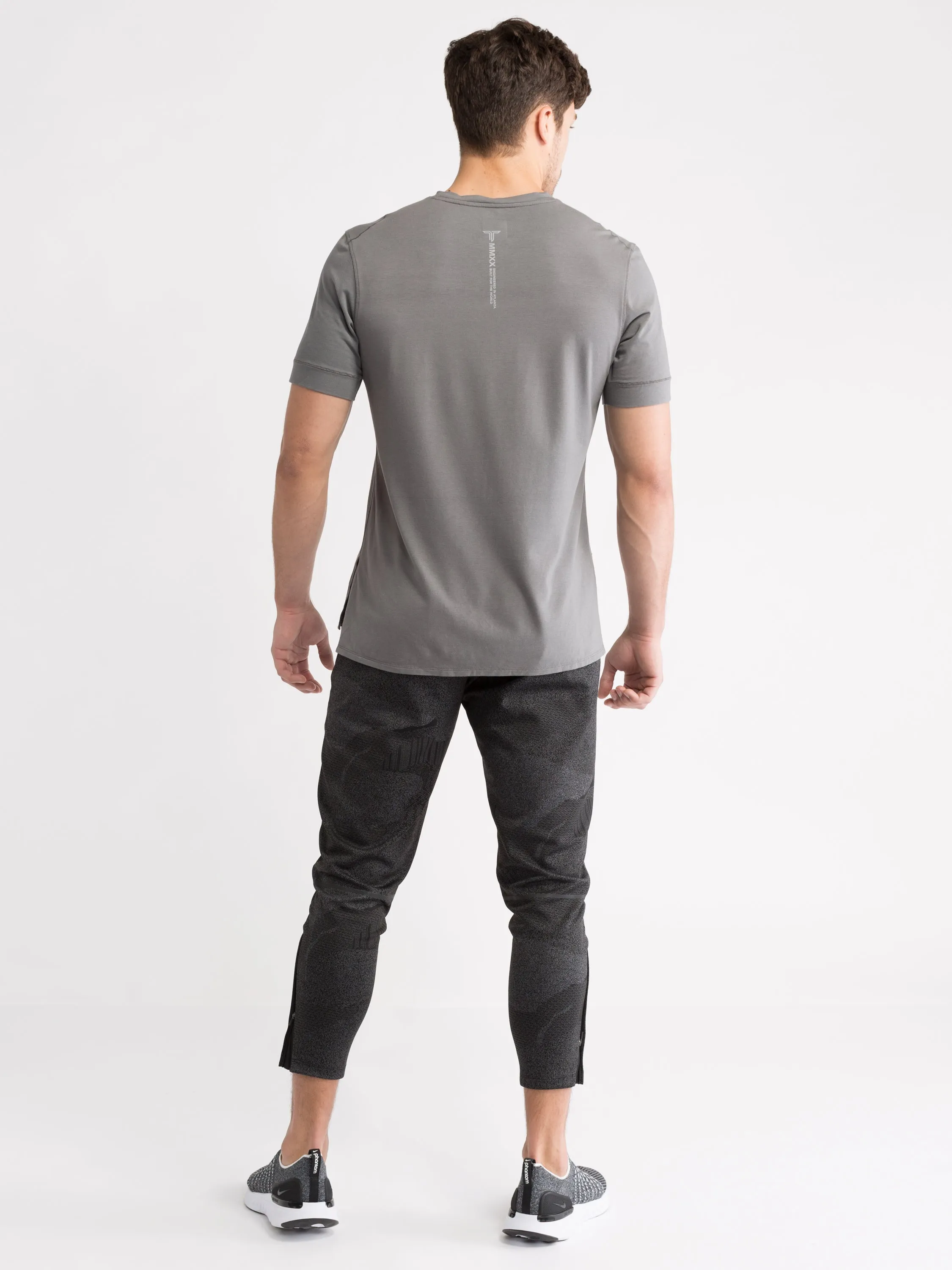 Stealth S/S Curved Shoulder Tee