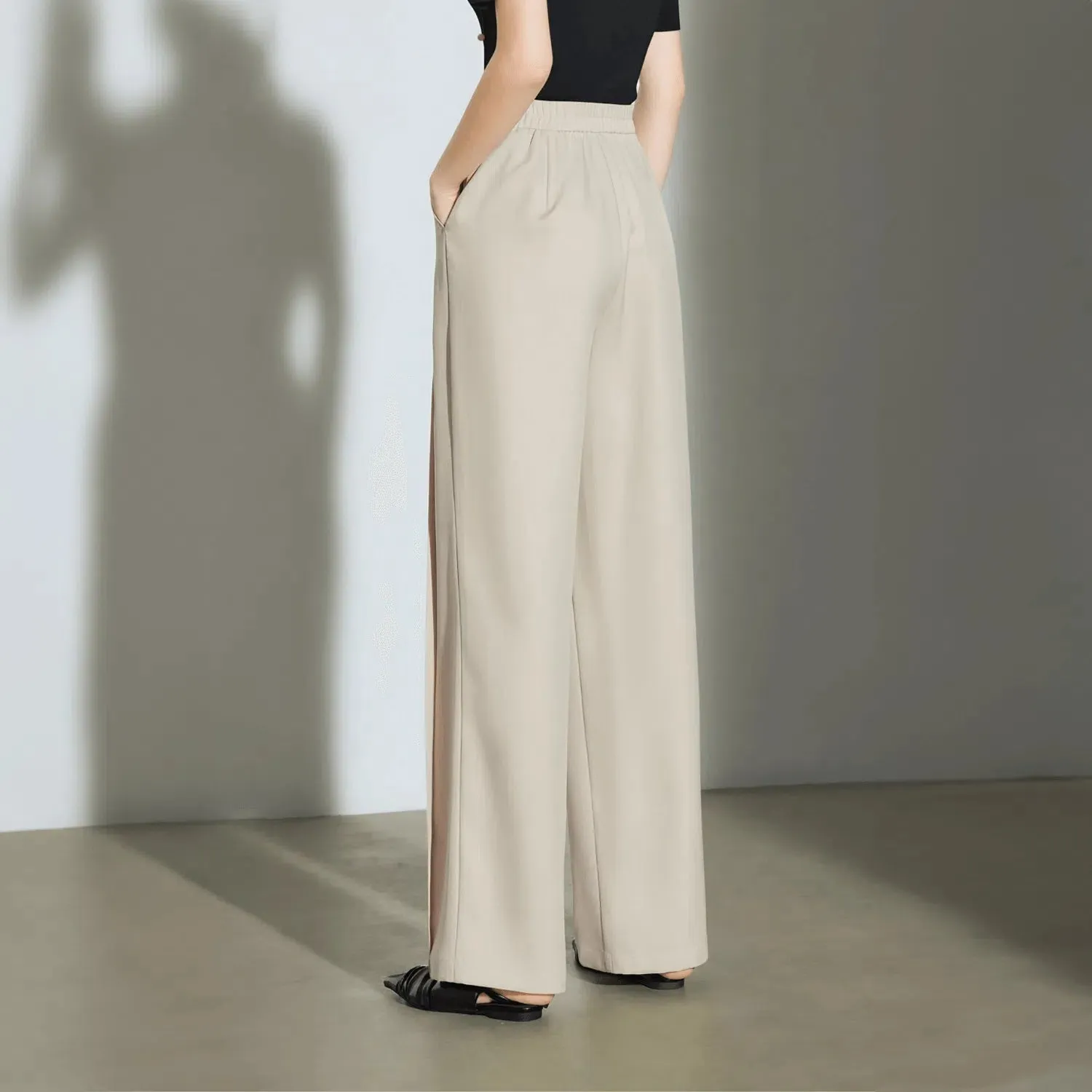 Vellure – Pleated front – Wide-leg pants